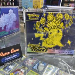 Pokemon TCG : Surging Sparks Pokémon Center Elite Trainer Box incl acryl