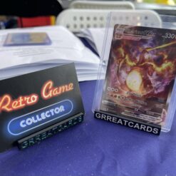 Pokemon TCG : Charizard VMAX (SWSH 261) NM