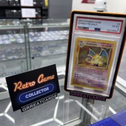 Pokemon TCG : 1999 Pokemon Base Set CHARIZARD-HOLO Holo Rare PSA 4 incl guard!